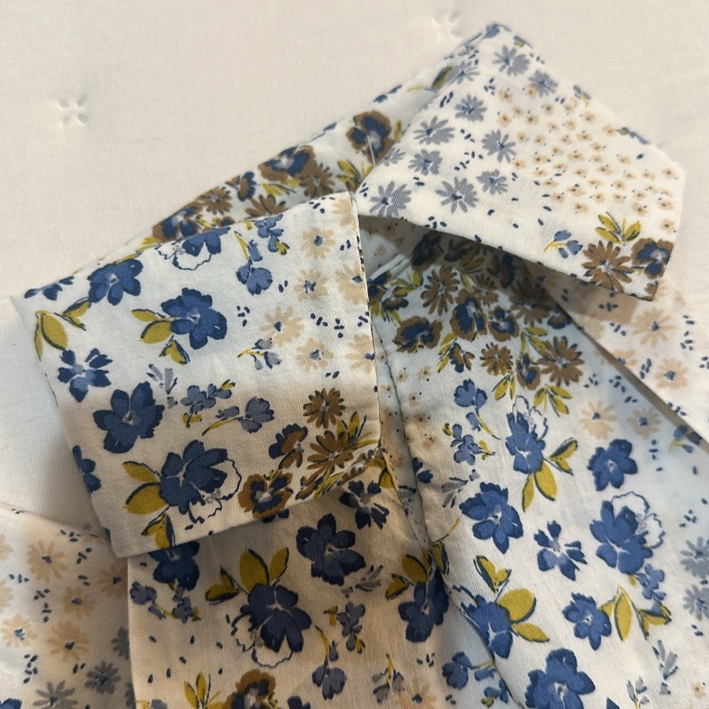 Future Collection Reese Blutstein Floral Top Size Large NWOT - Picture 10 of 10